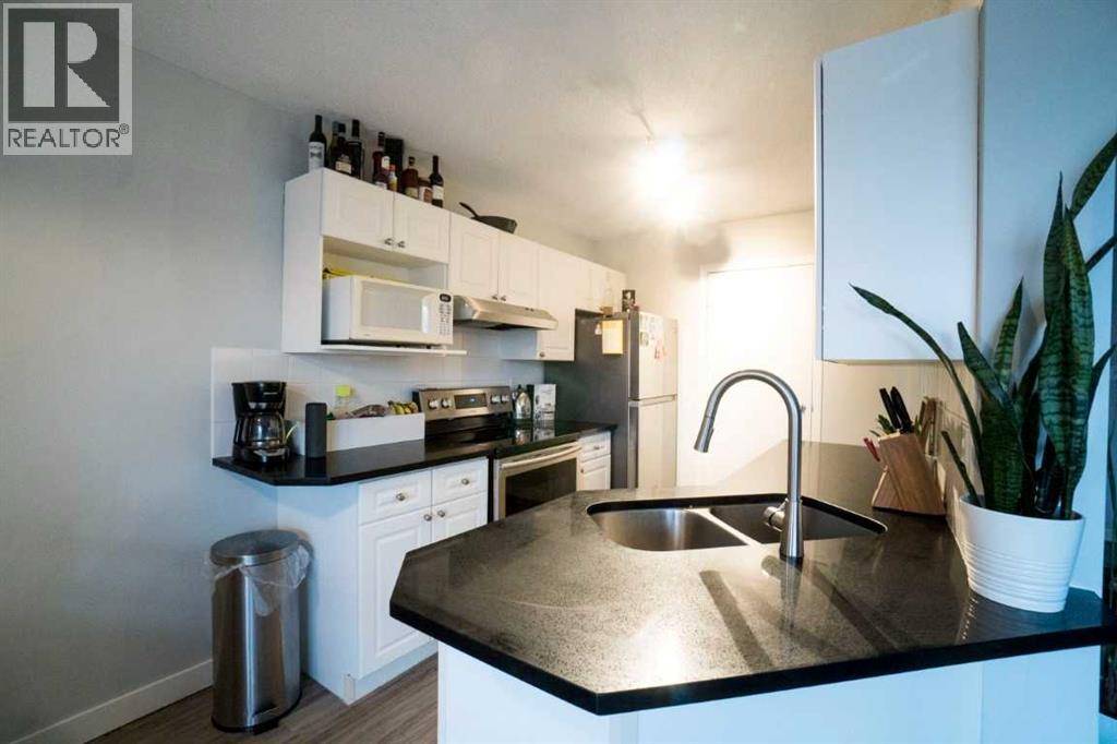 Single Family House for Sale in    Avenue SW Beltline Calgary 