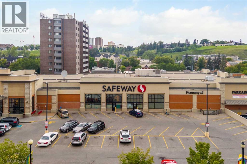 Single Family House for Sale in   A Street NW Sunnyside Calgary 