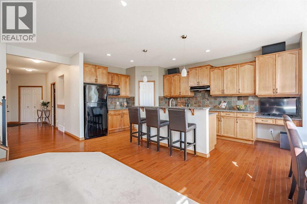 Single Family House for Sale in  ST Moritz Terrace SW Springbank Hill Calgary 