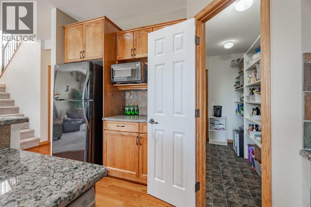 Single Family House for Sale in  ST Moritz Terrace SW Springbank Hill Calgary 