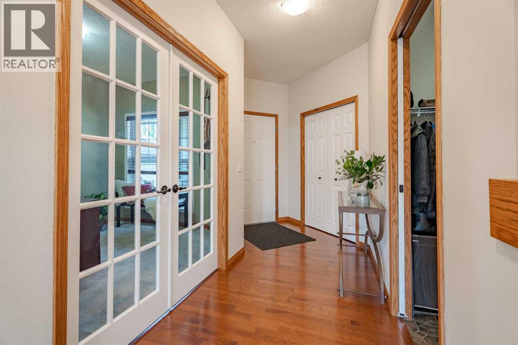 Single Family House for Sale in  ST Moritz Terrace SW Springbank Hill Calgary 