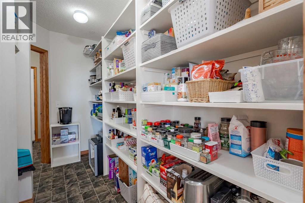 Single Family House for Sale in  ST Moritz Terrace SW Springbank Hill Calgary 