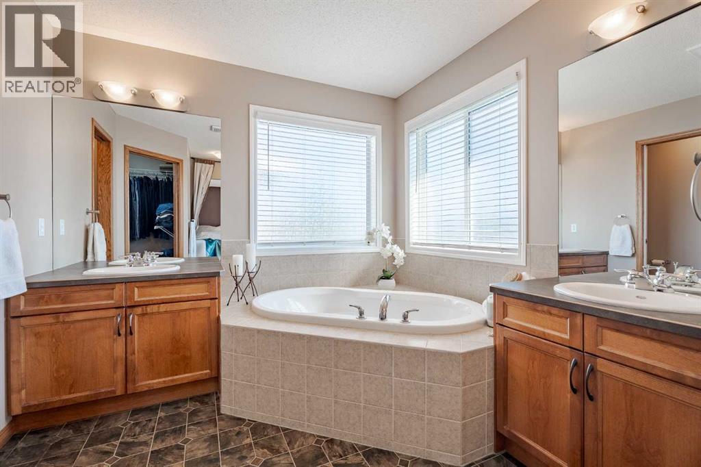 Single Family House for Sale in  ST Moritz Terrace SW Springbank Hill Calgary 
