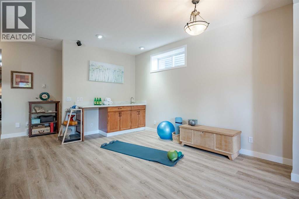 Single Family House for Sale in  ST Moritz Terrace SW Springbank Hill Calgary 