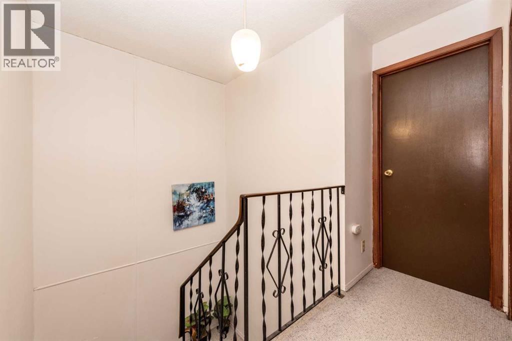 Single Family House for Sale in    Avenue SE Penbrooke Meadows Calgary 