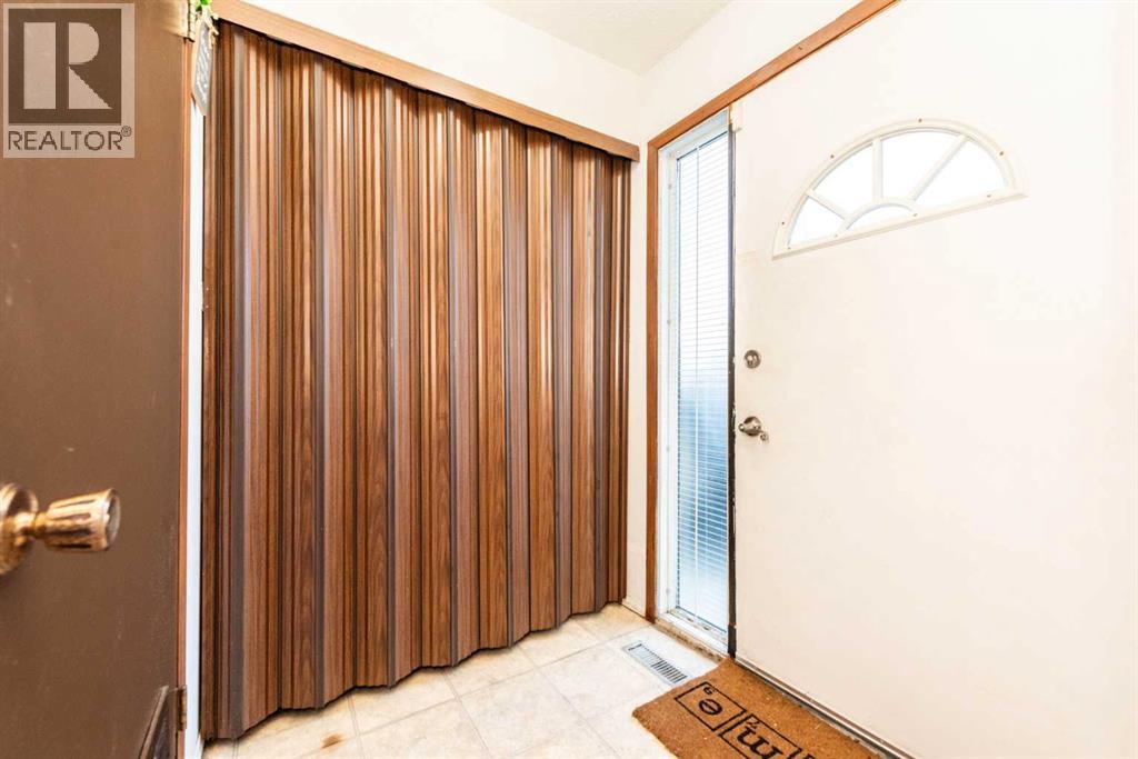 Single Family House for Sale in    Avenue SE Penbrooke Meadows Calgary 