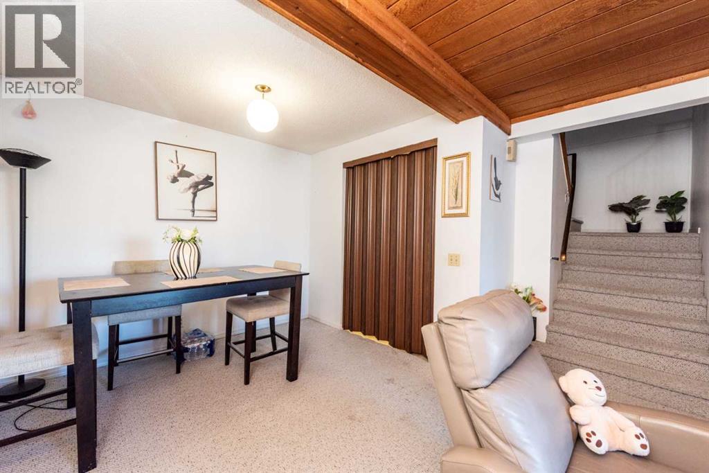 Single Family House for Sale in    Avenue SE Penbrooke Meadows Calgary 