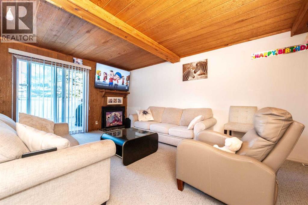 Single Family House for Sale in    Avenue SE Penbrooke Meadows Calgary 