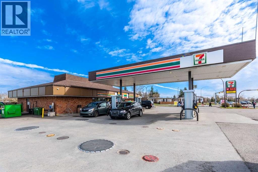 Single Family House for Sale in    Avenue SE Penbrooke Meadows Calgary 