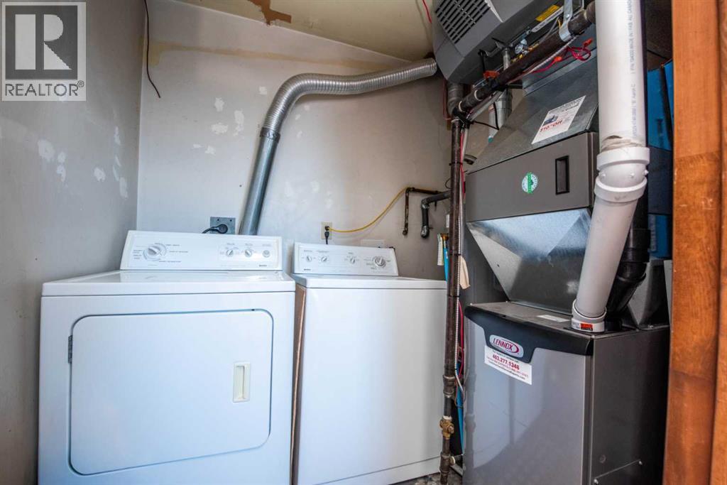 Single Family House for Sale in    Avenue SE Penbrooke Meadows Calgary 