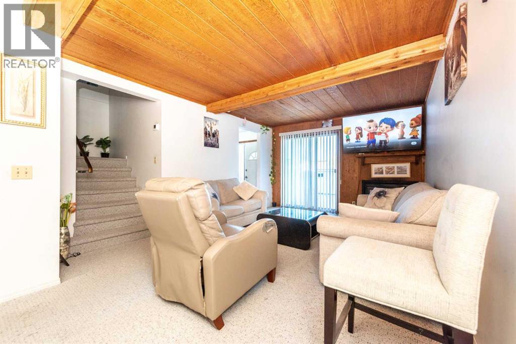 Single Family House for Sale in    Avenue SE Penbrooke Meadows Calgary 