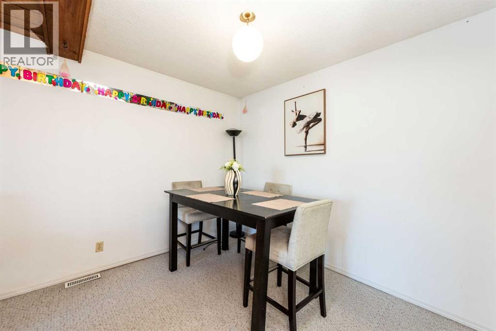 Single Family House for Sale in    Avenue SE Penbrooke Meadows Calgary 