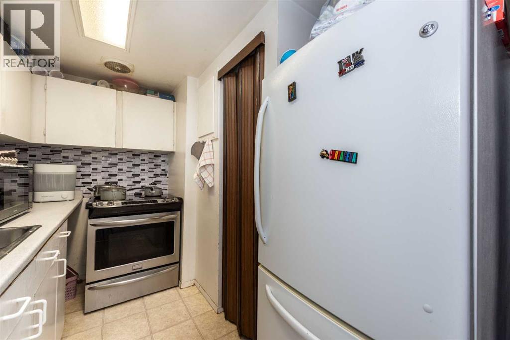 Single Family House for Sale in    Avenue SE Penbrooke Meadows Calgary 