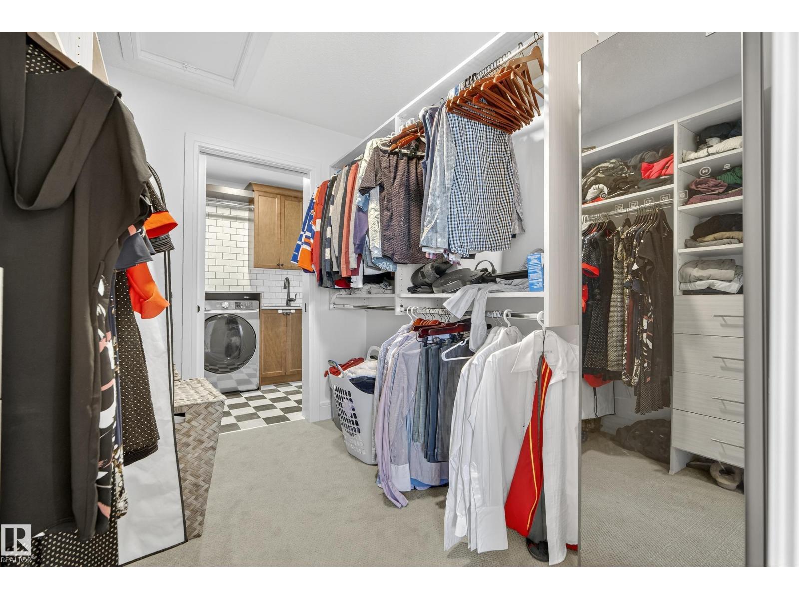 7 JUBILATION DR, St. Albert