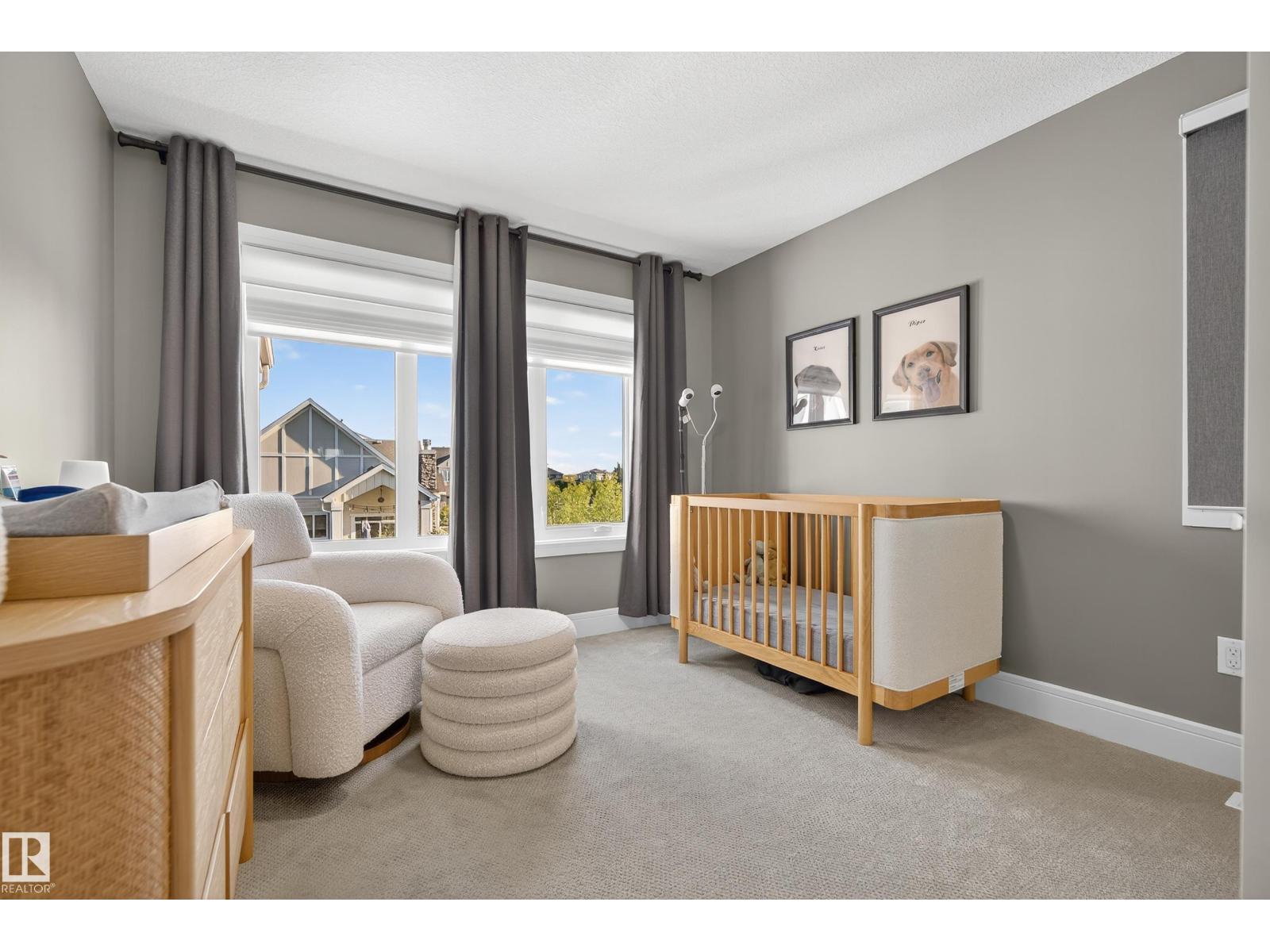 7 JUBILATION DR, St. Albert