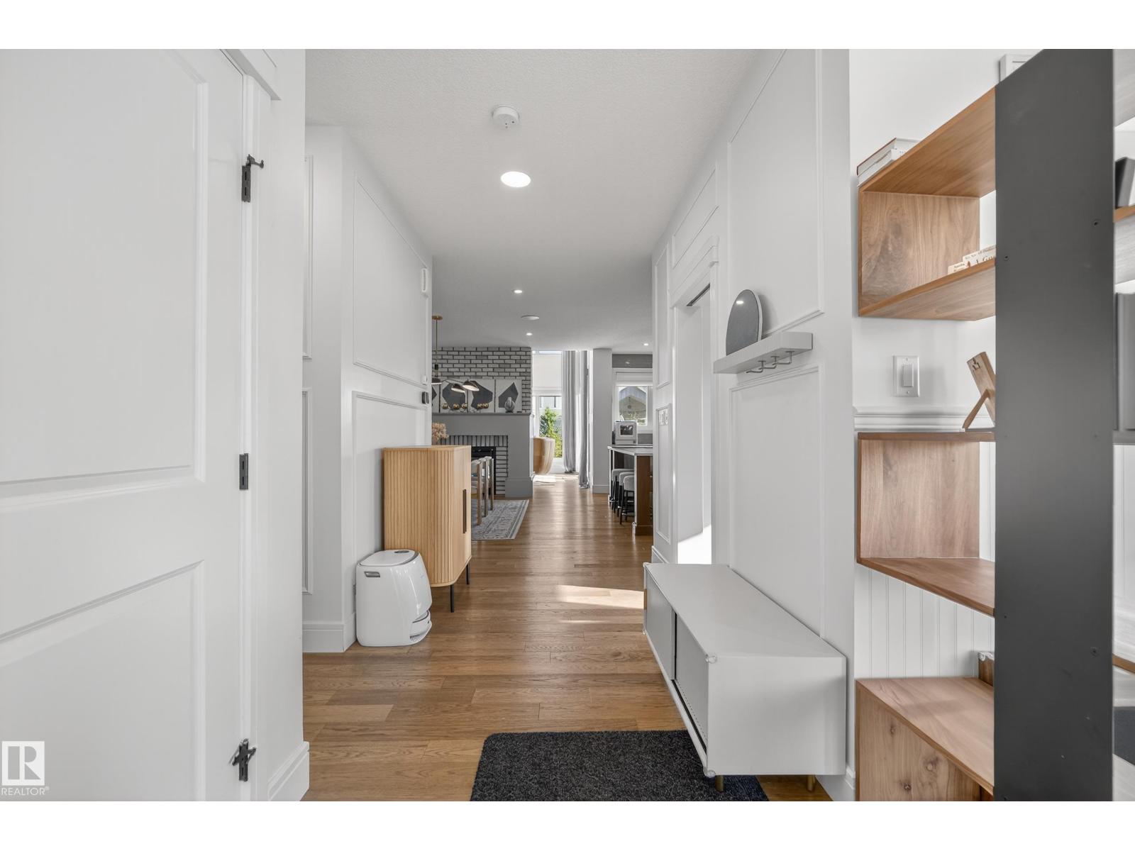 7 JUBILATION DR, St. Albert