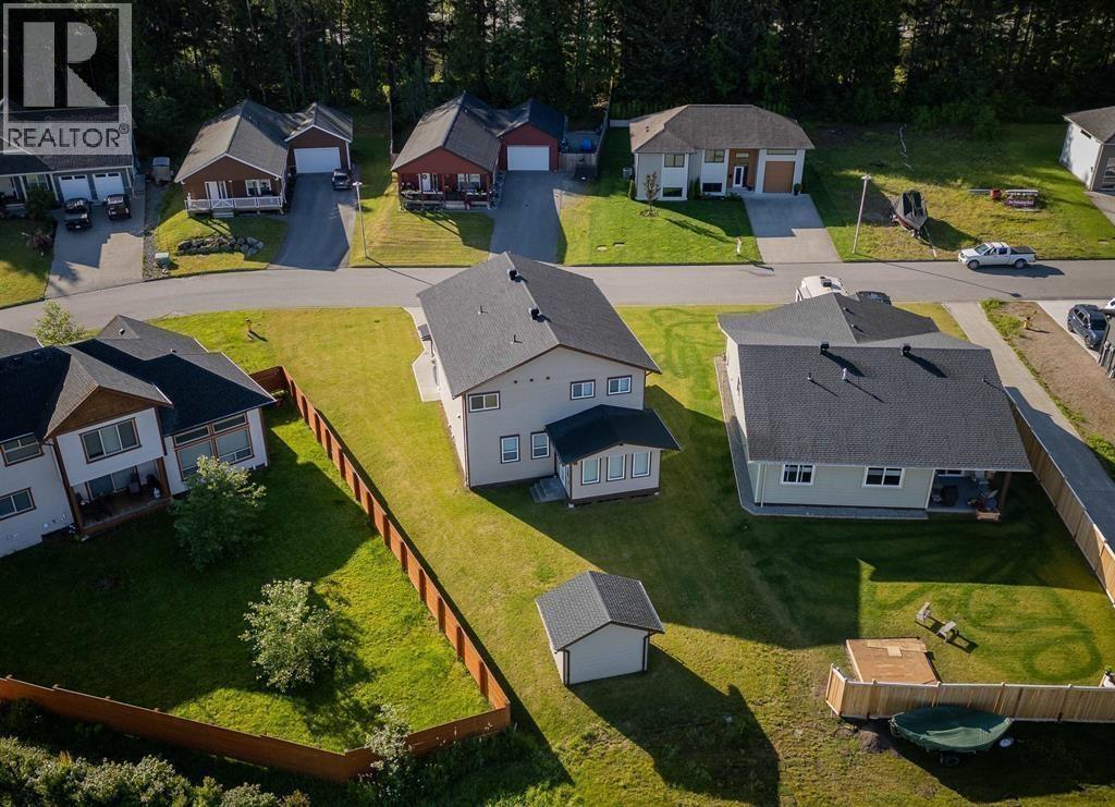 64 WOZNEY STREET, Kitimat