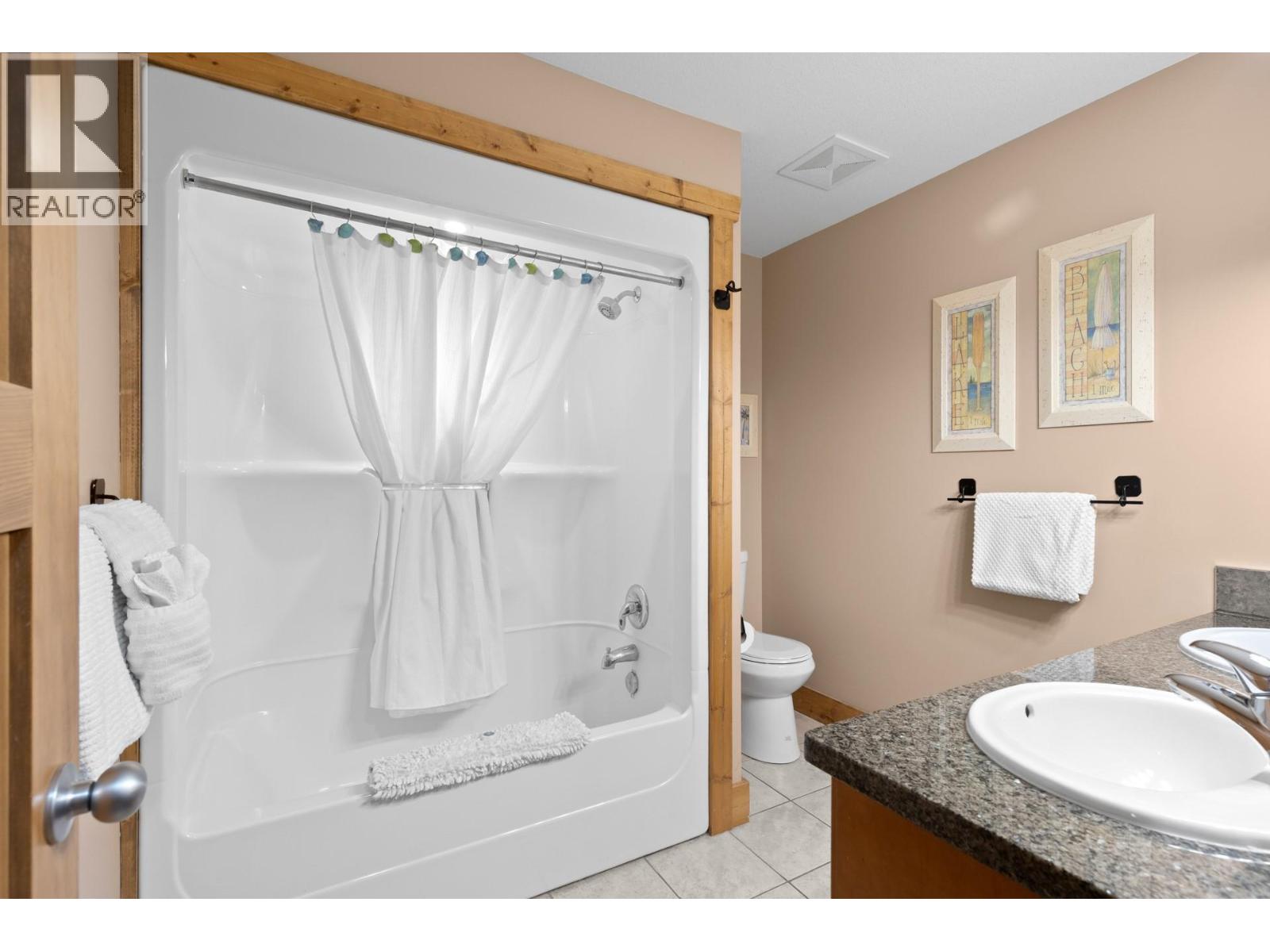 104 5401 Lakeshore Drive, Osoyoos