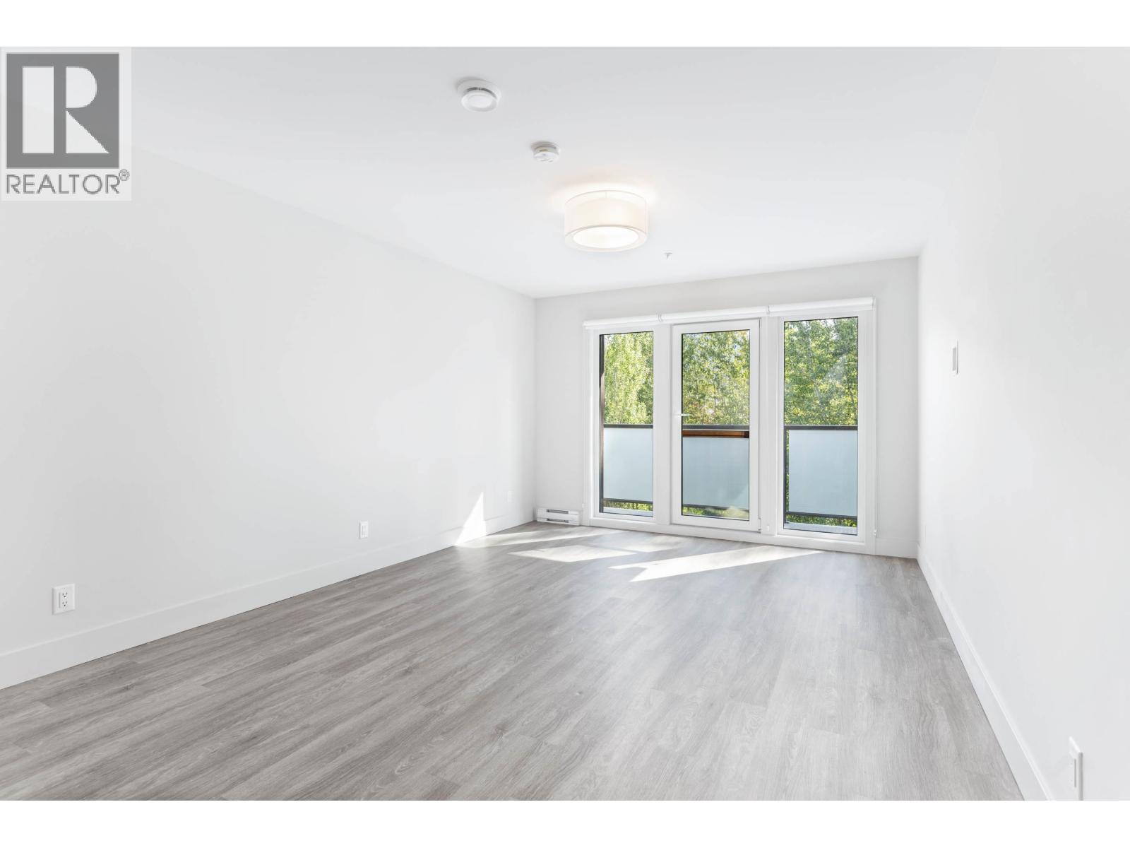 110 7350 CRABAPPLE COURT, Pemberton