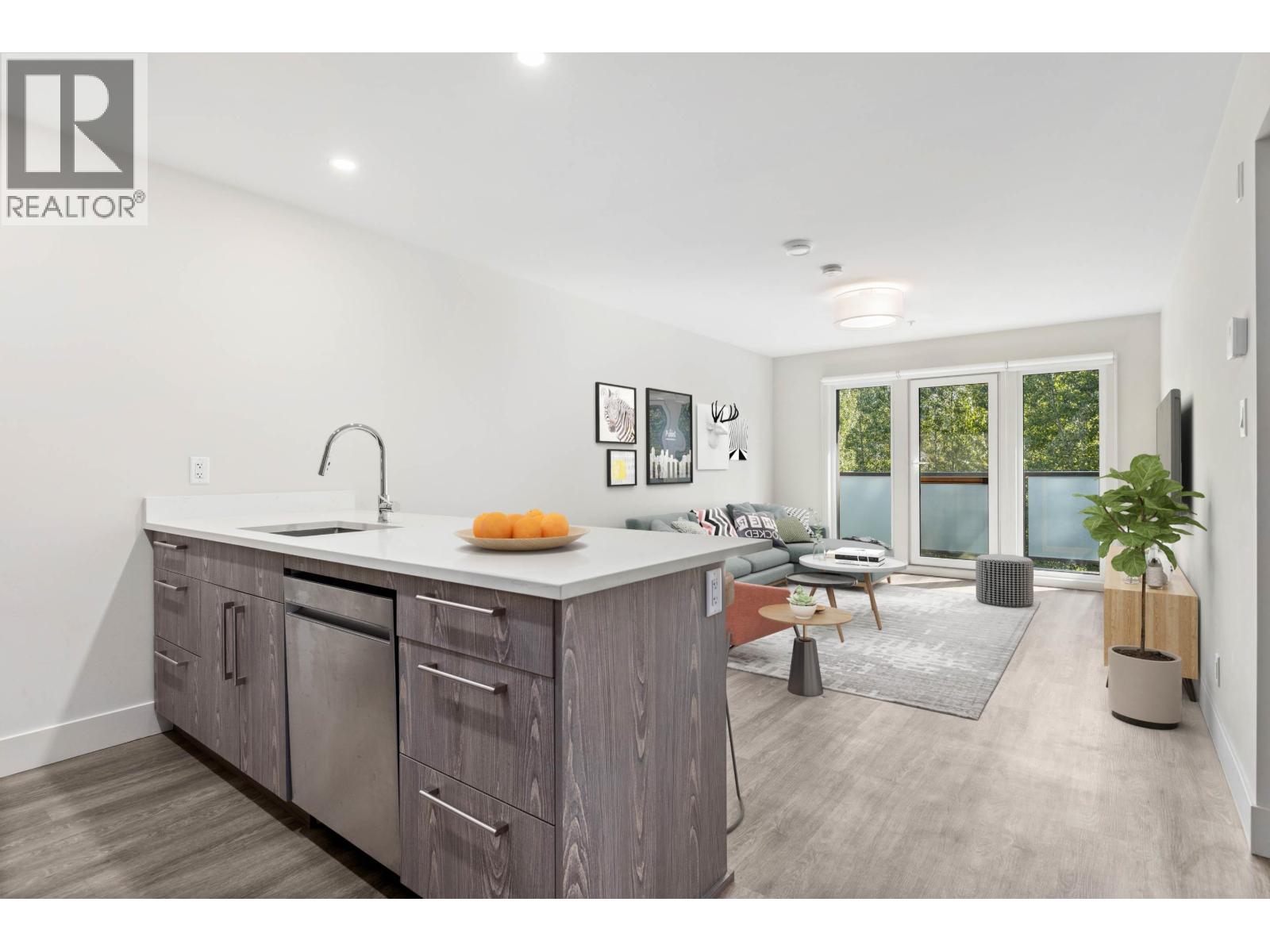 110 7350 CRABAPPLE COURT, Pemberton