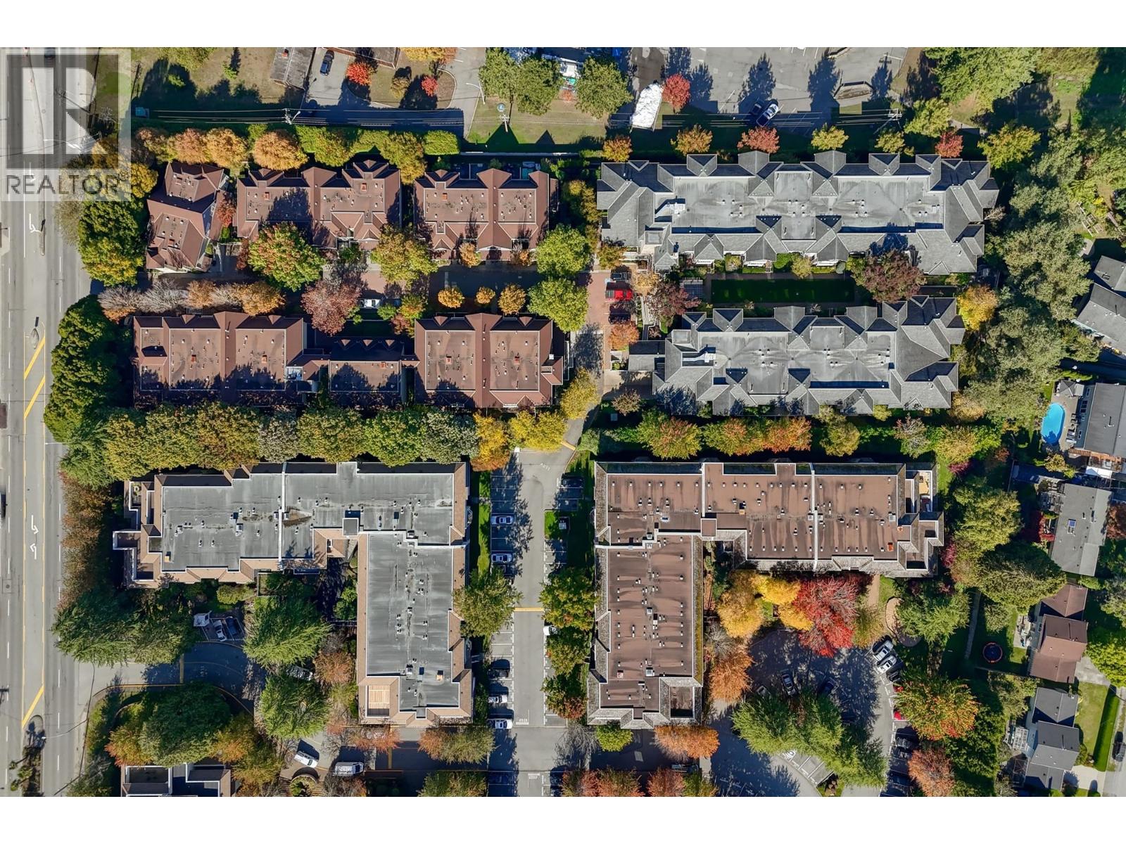 #208-1706 56 Street, Delta