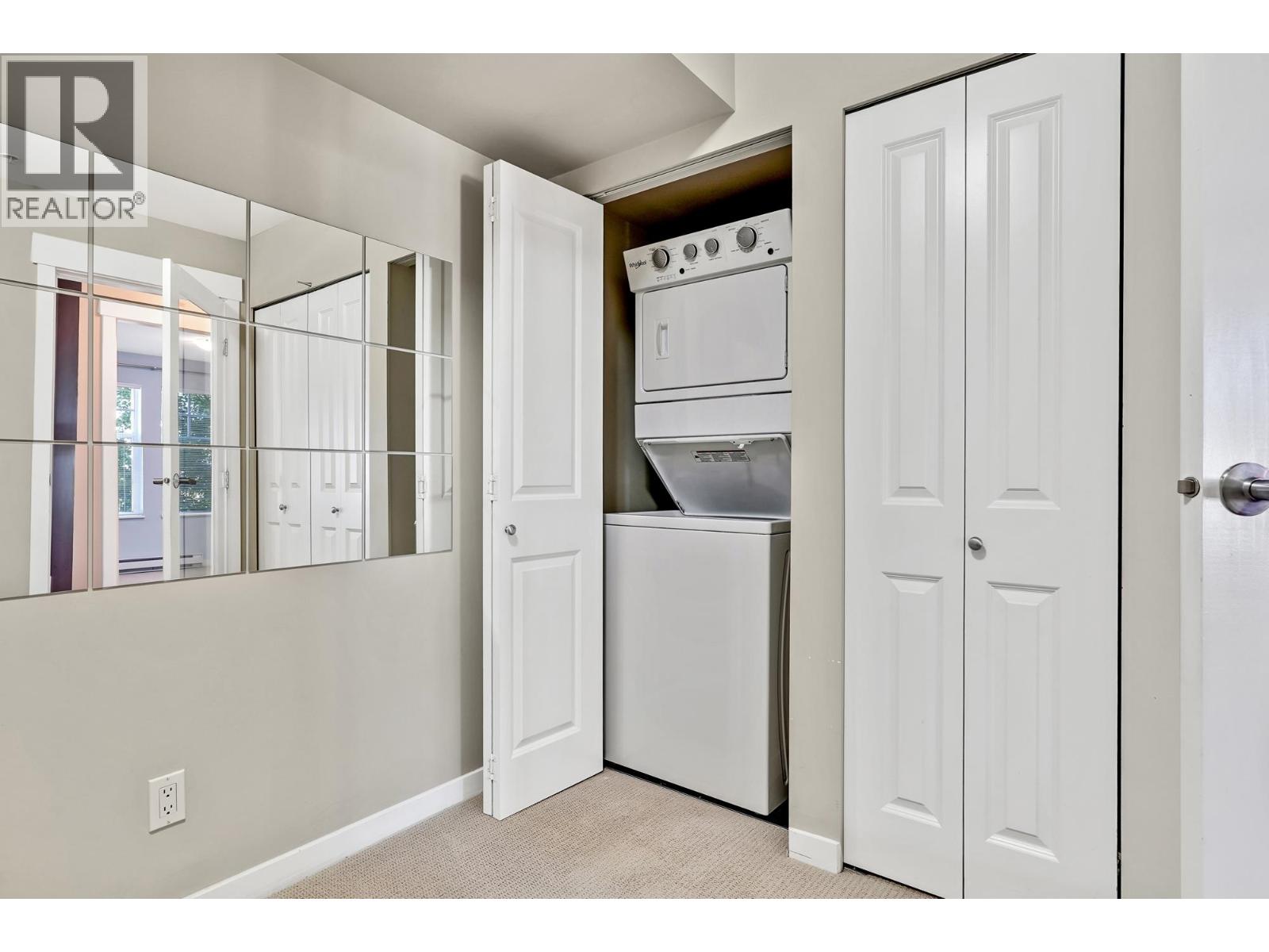 #208-1706 56 Street, Delta