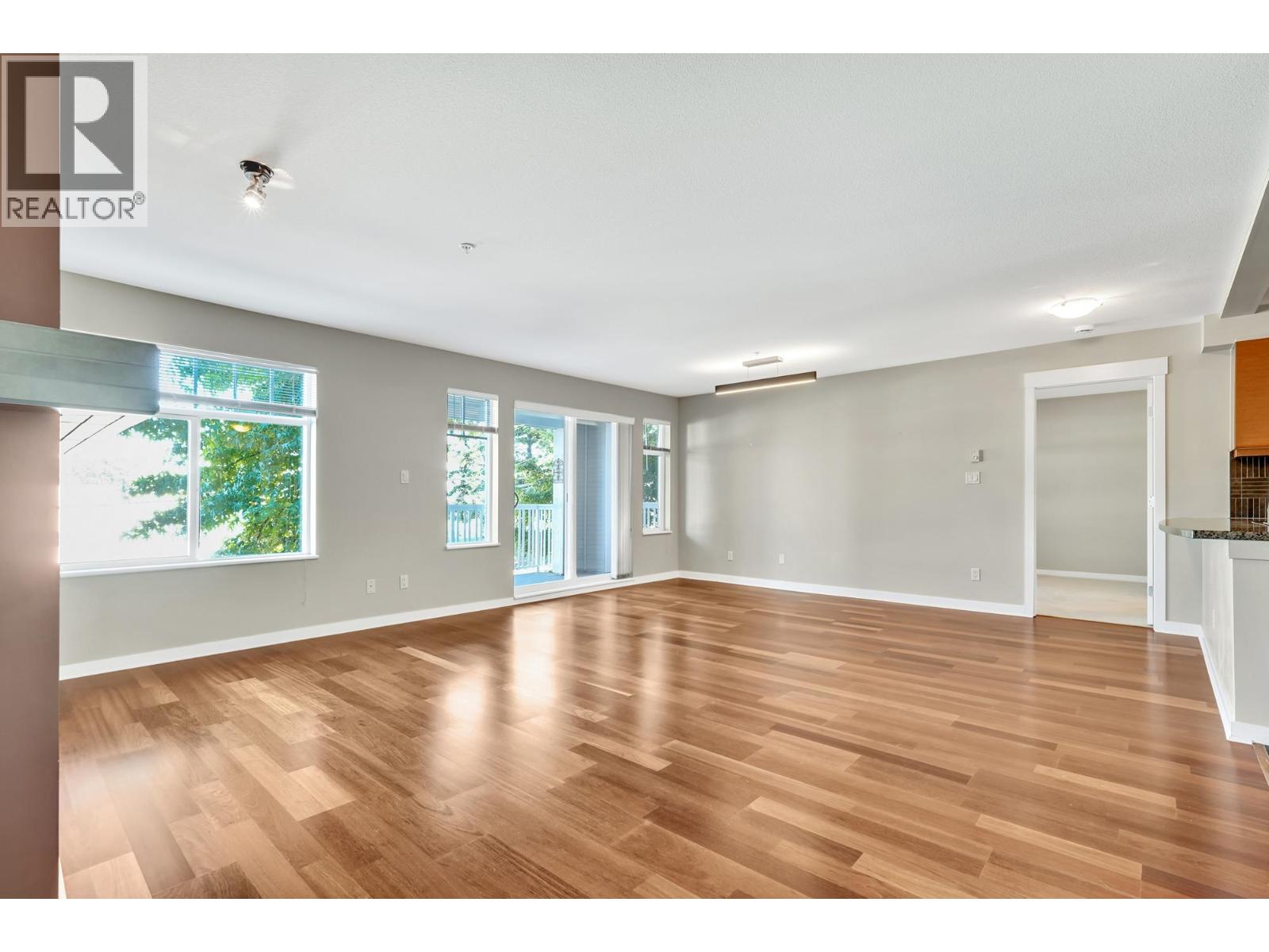 #208-1706 56 Street, Delta