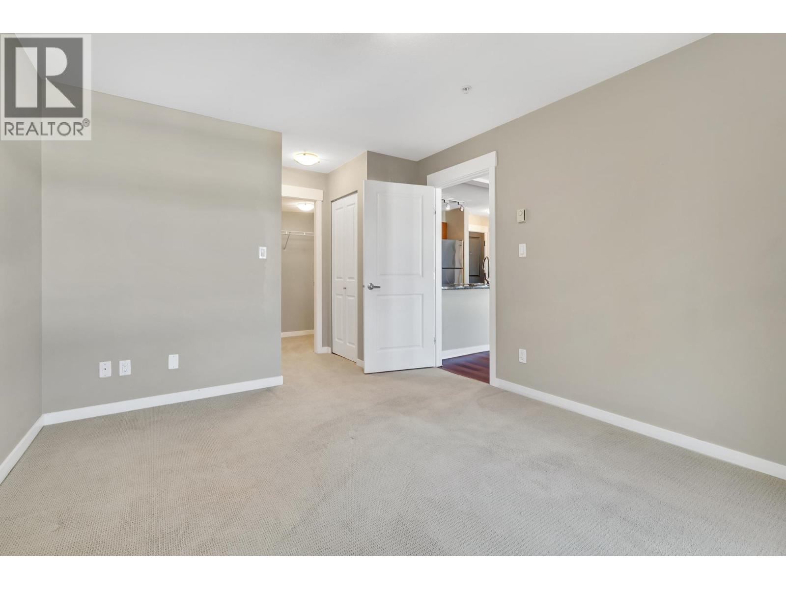 #208-1706 56 Street, Delta