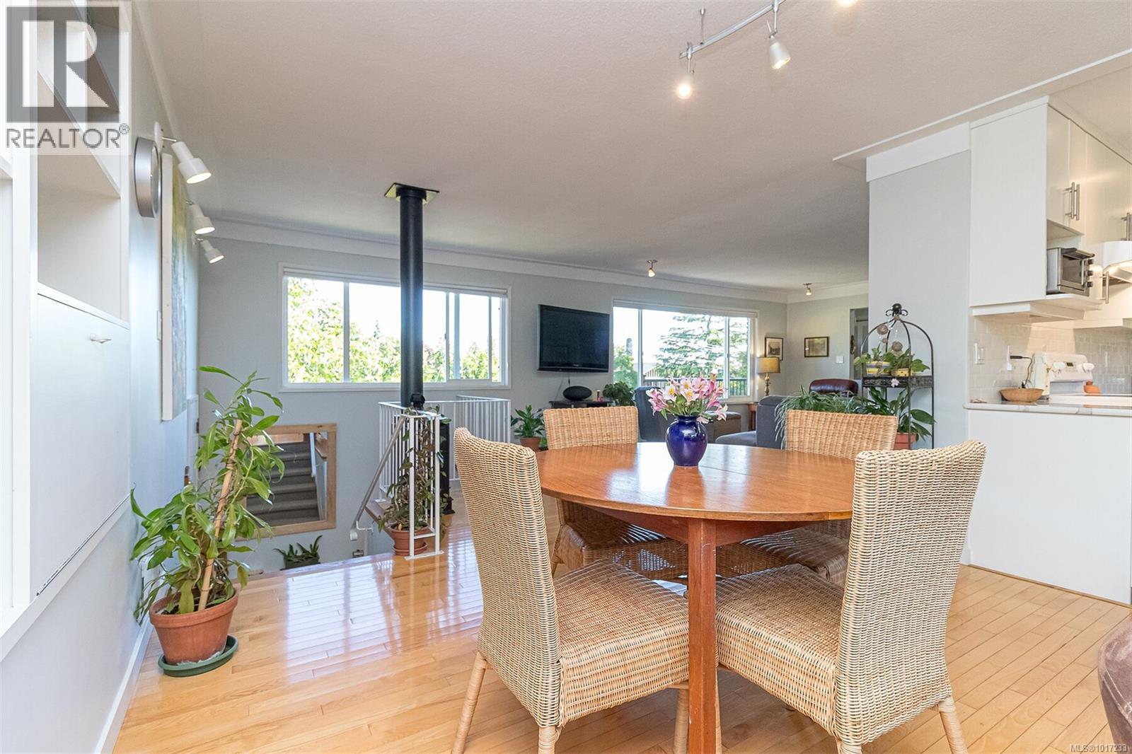  1961 Hovey Road, Central Saanich