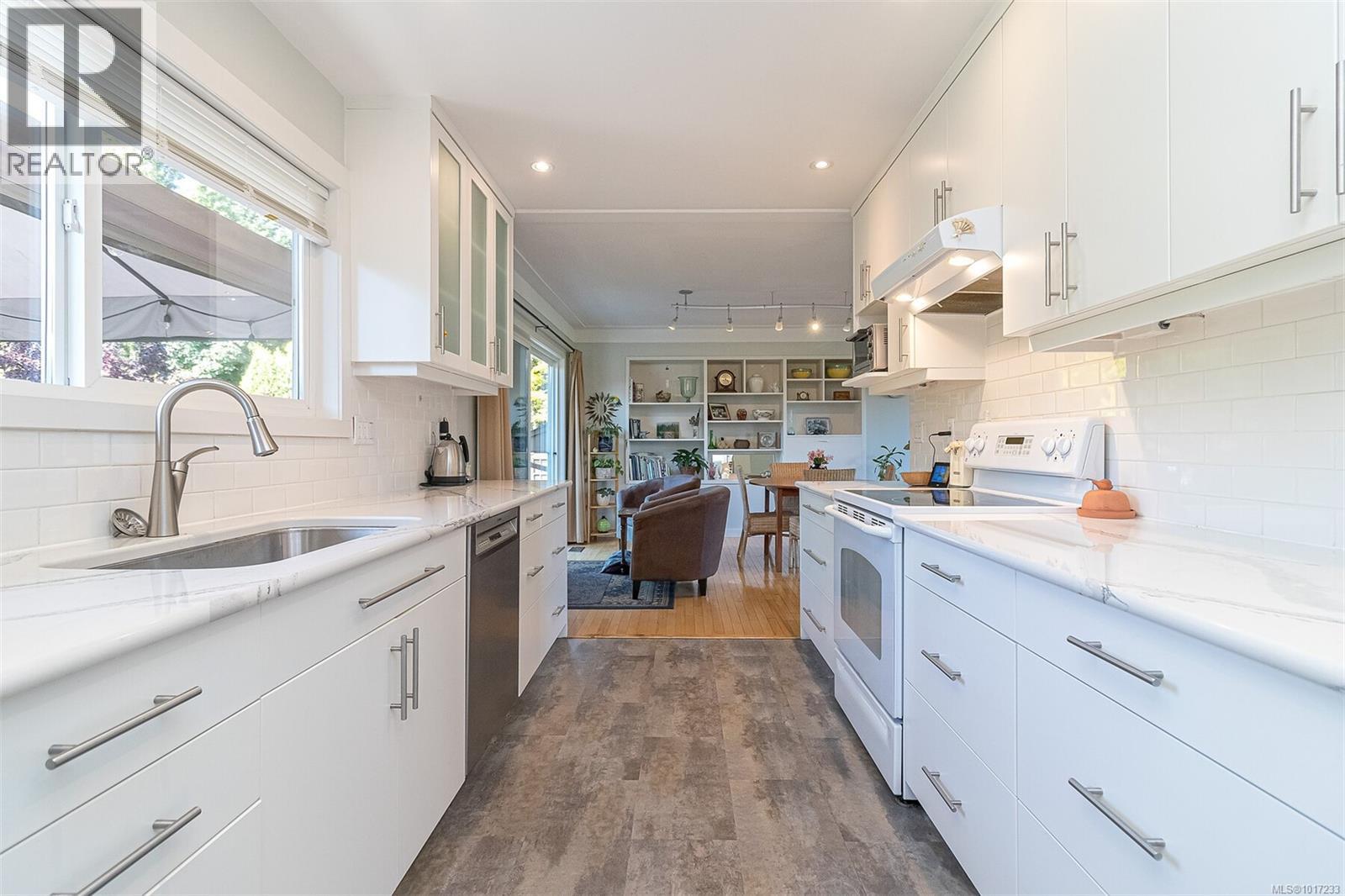  1961 Hovey Road, Central Saanich