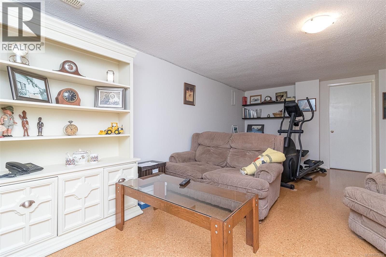  1961 Hovey Road, Central Saanich