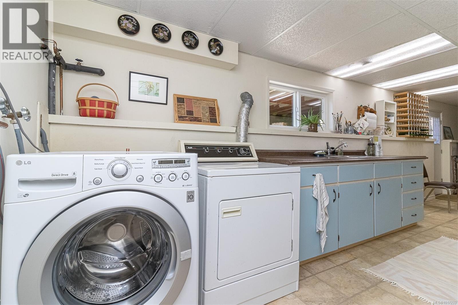  1961 Hovey Road, Central Saanich
