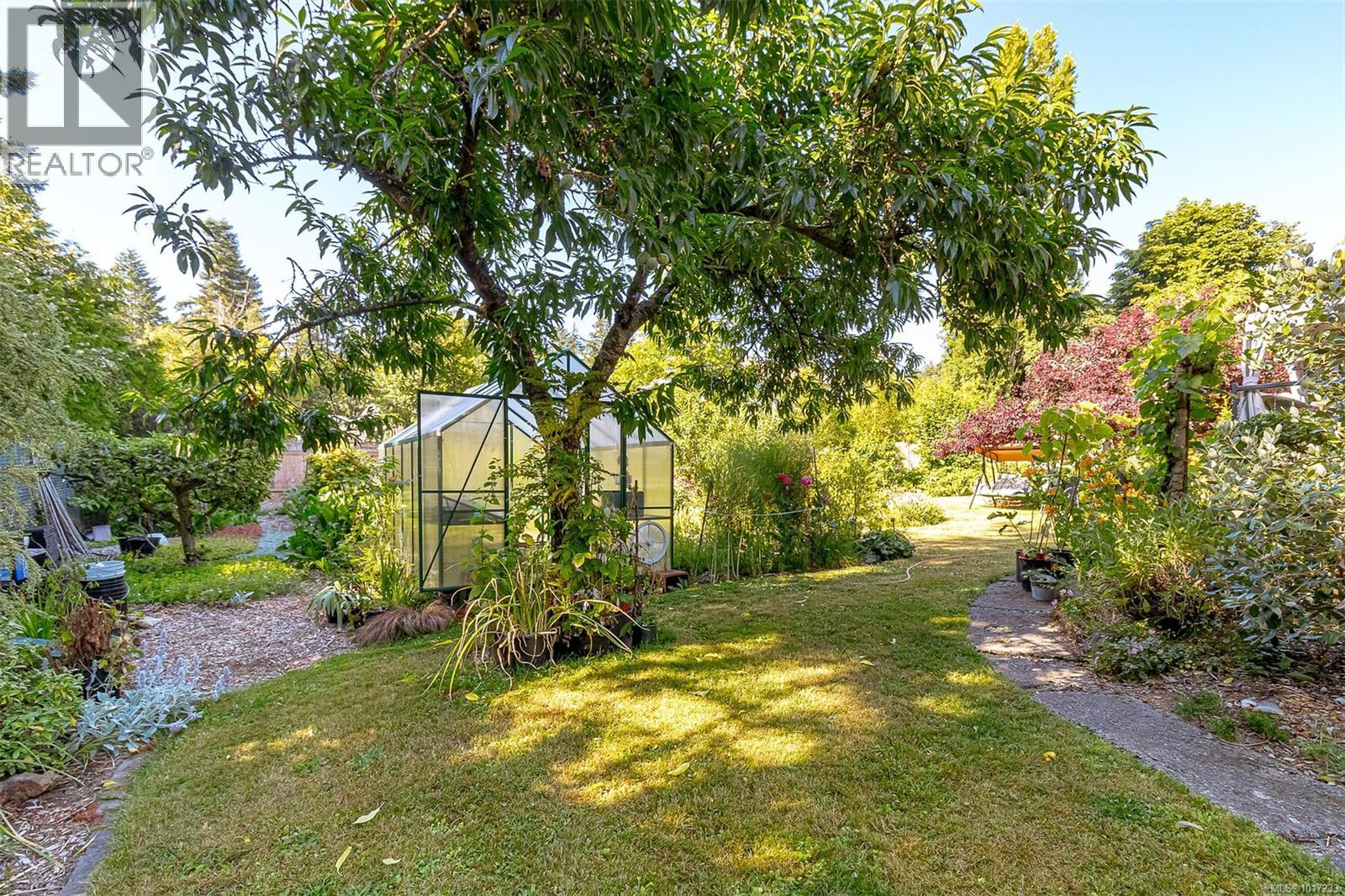  1961 Hovey Road, Central Saanich