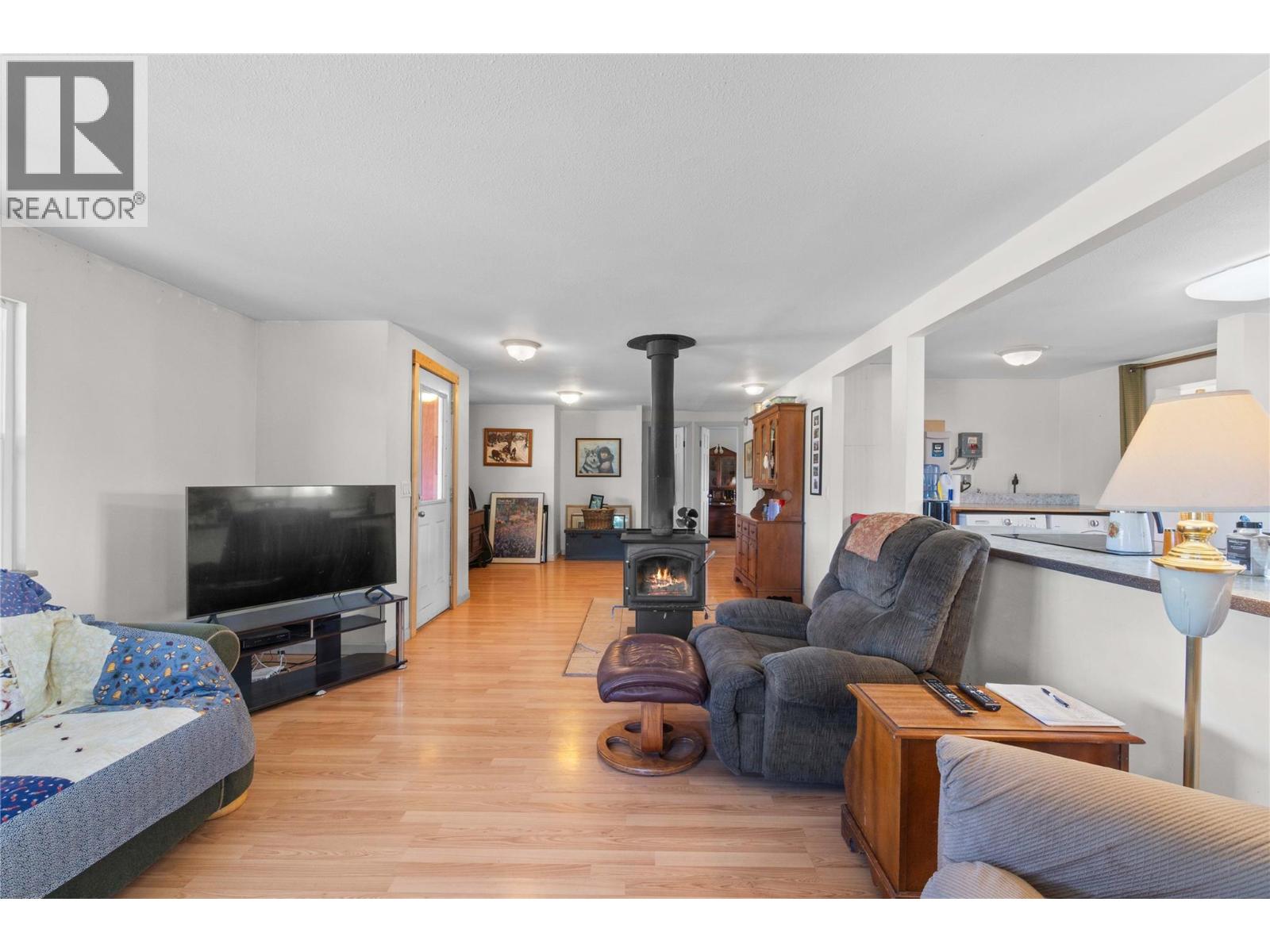  1168 Mallory Road Southeast, Enderby