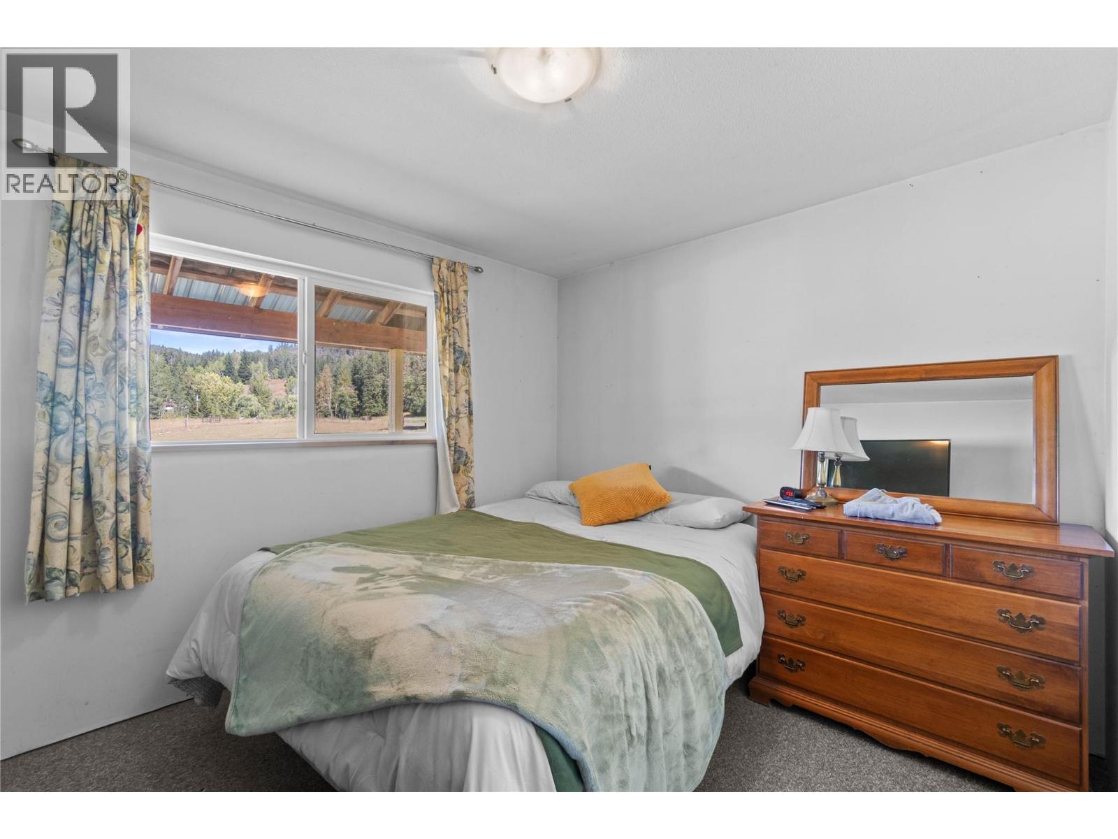  1168 Mallory Road Southeast, Enderby
