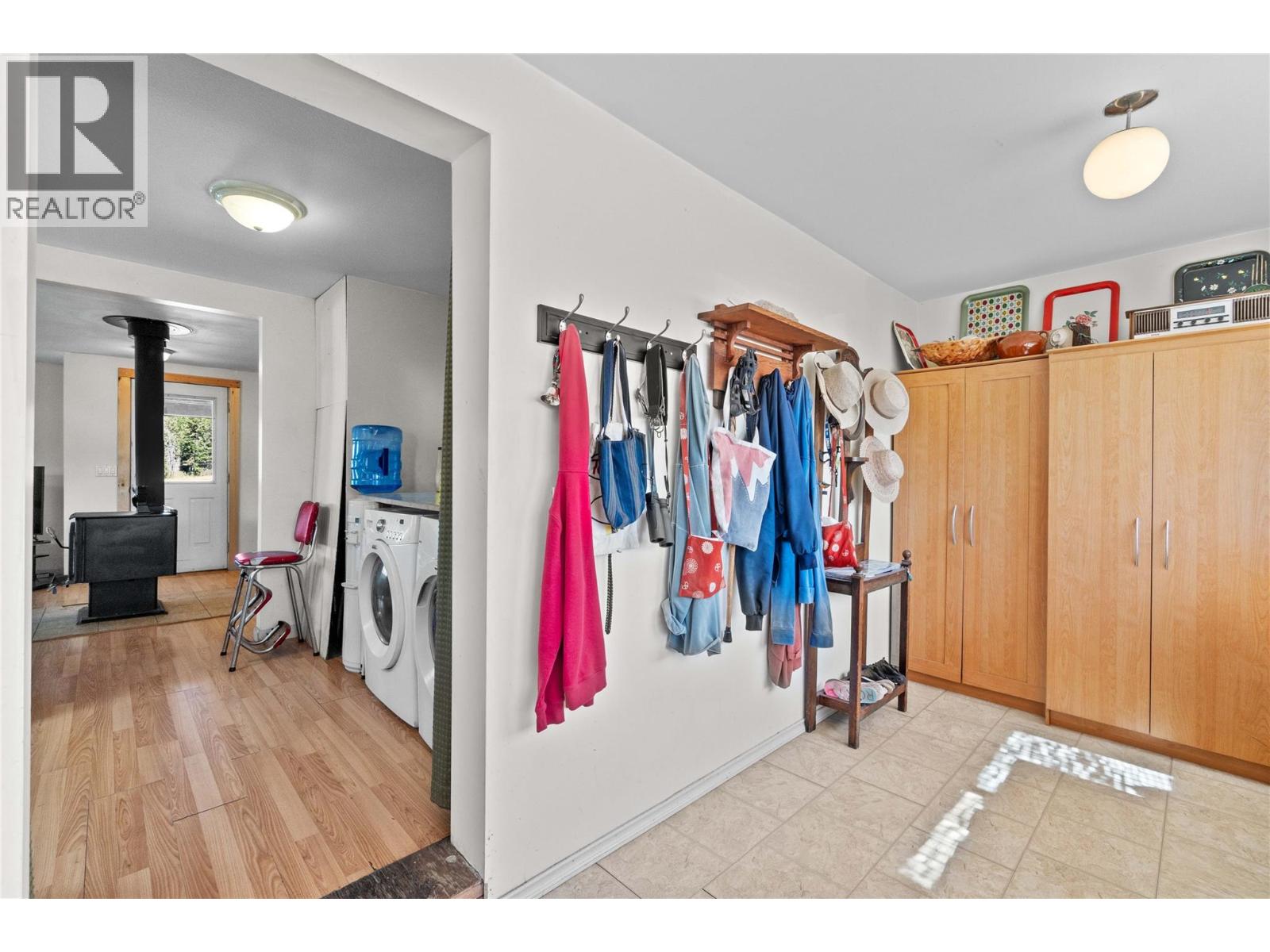  1168 Mallory Road Southeast, Enderby