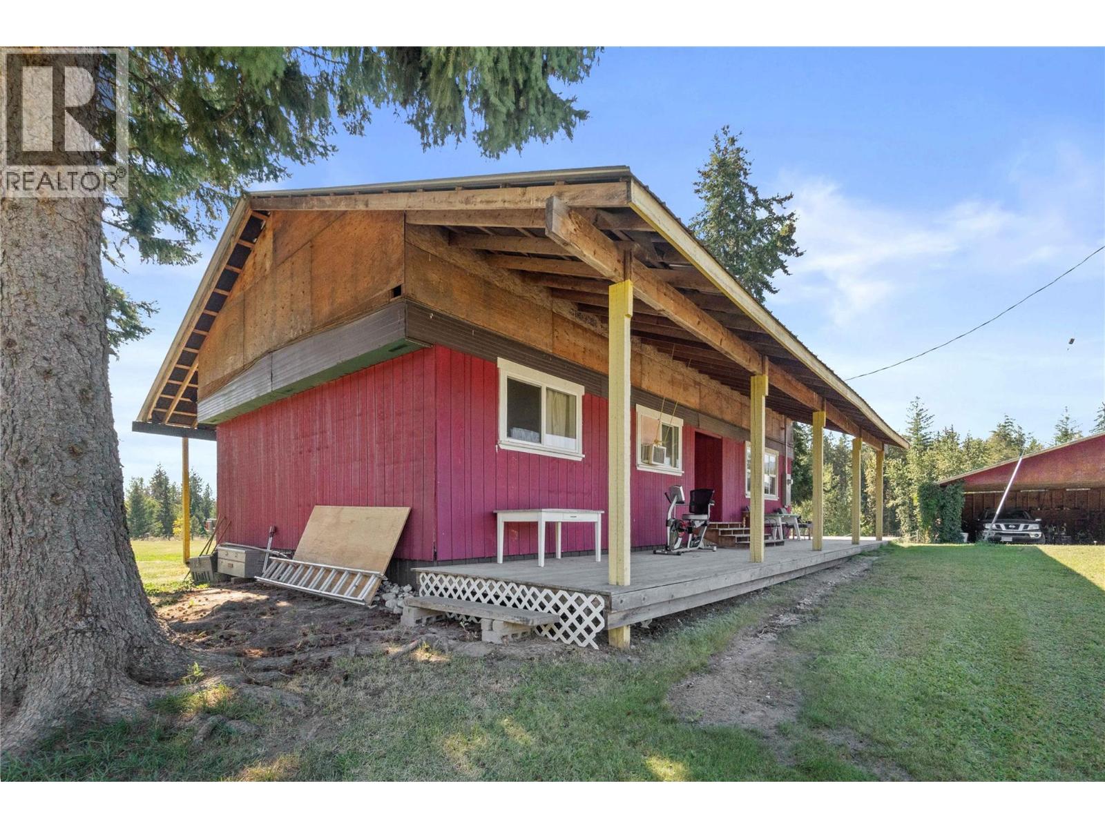  1168 Mallory Road Southeast, Enderby