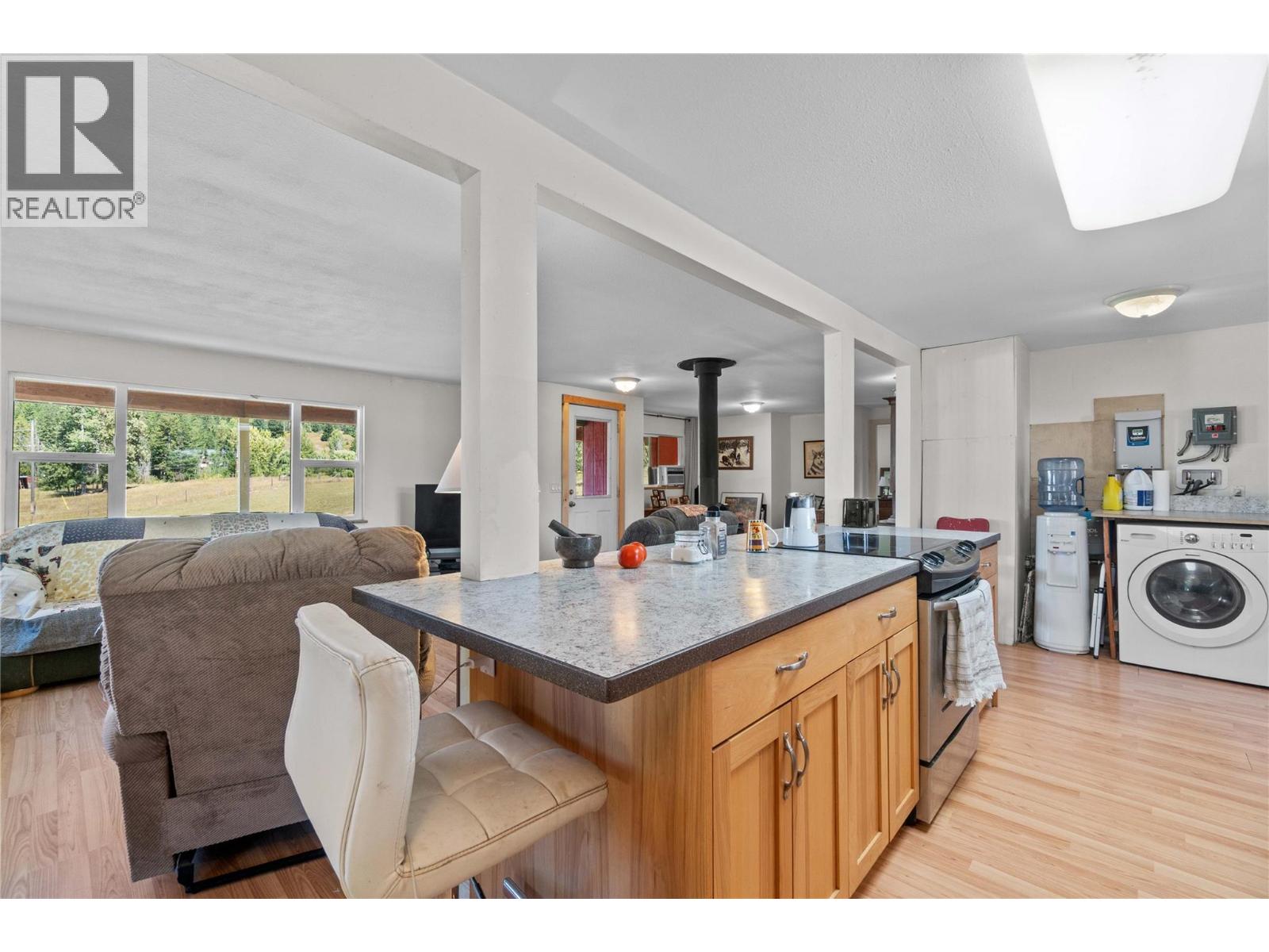  1168 Mallory Road Southeast, Enderby