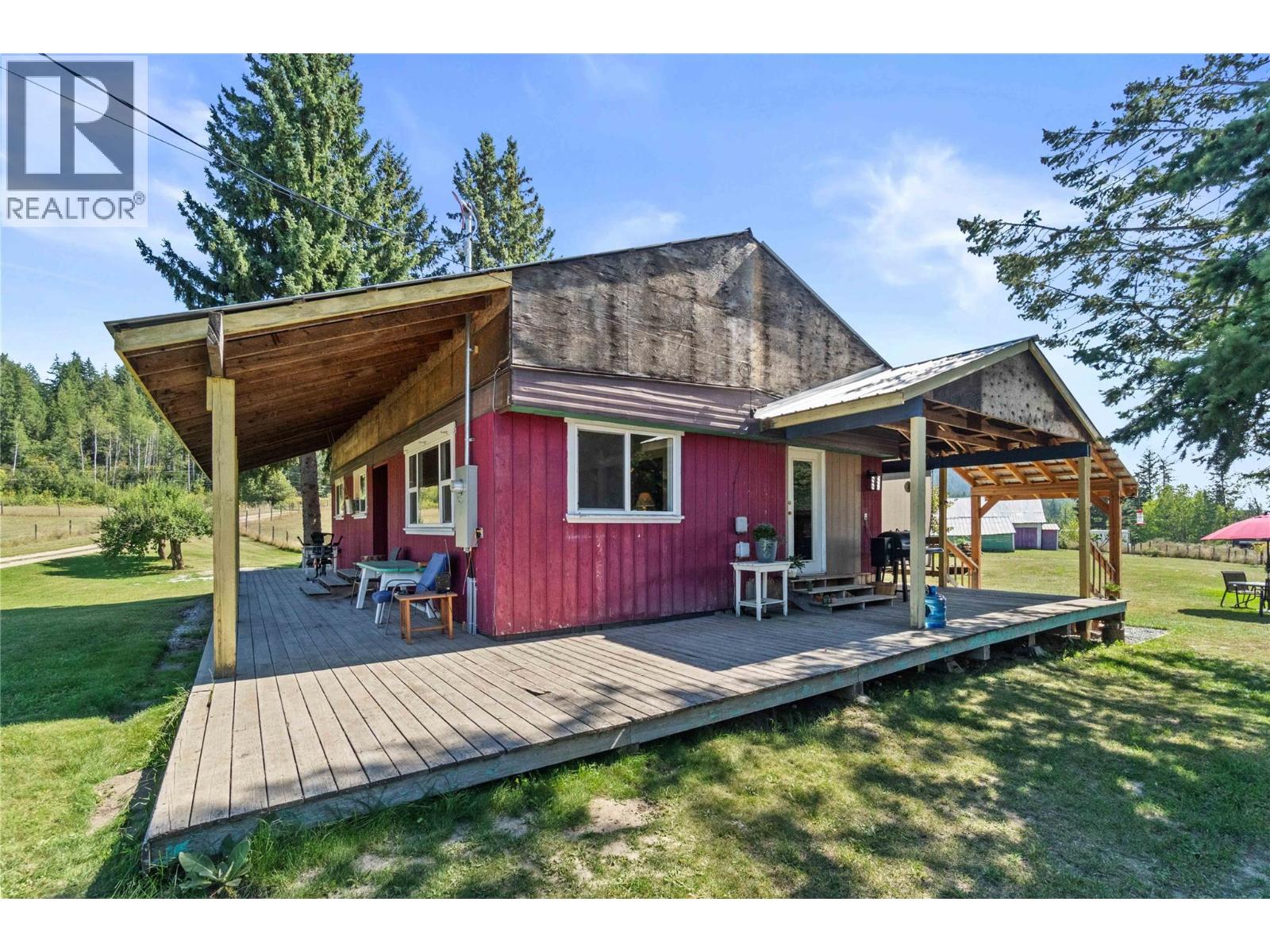  1168 Mallory Road Southeast, Enderby