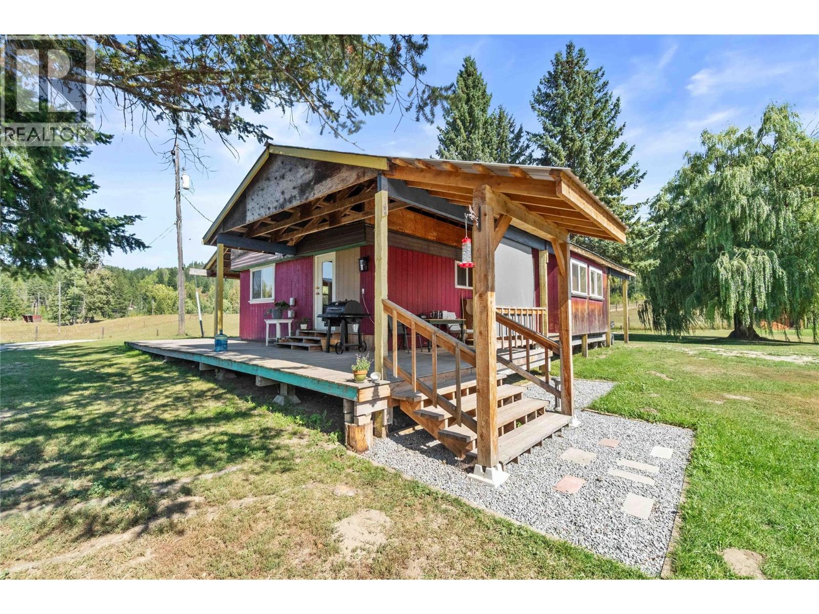  1168 Mallory Road Southeast, Enderby