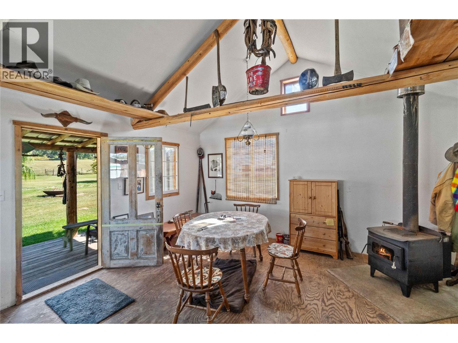  1168 Mallory Road Southeast, Enderby