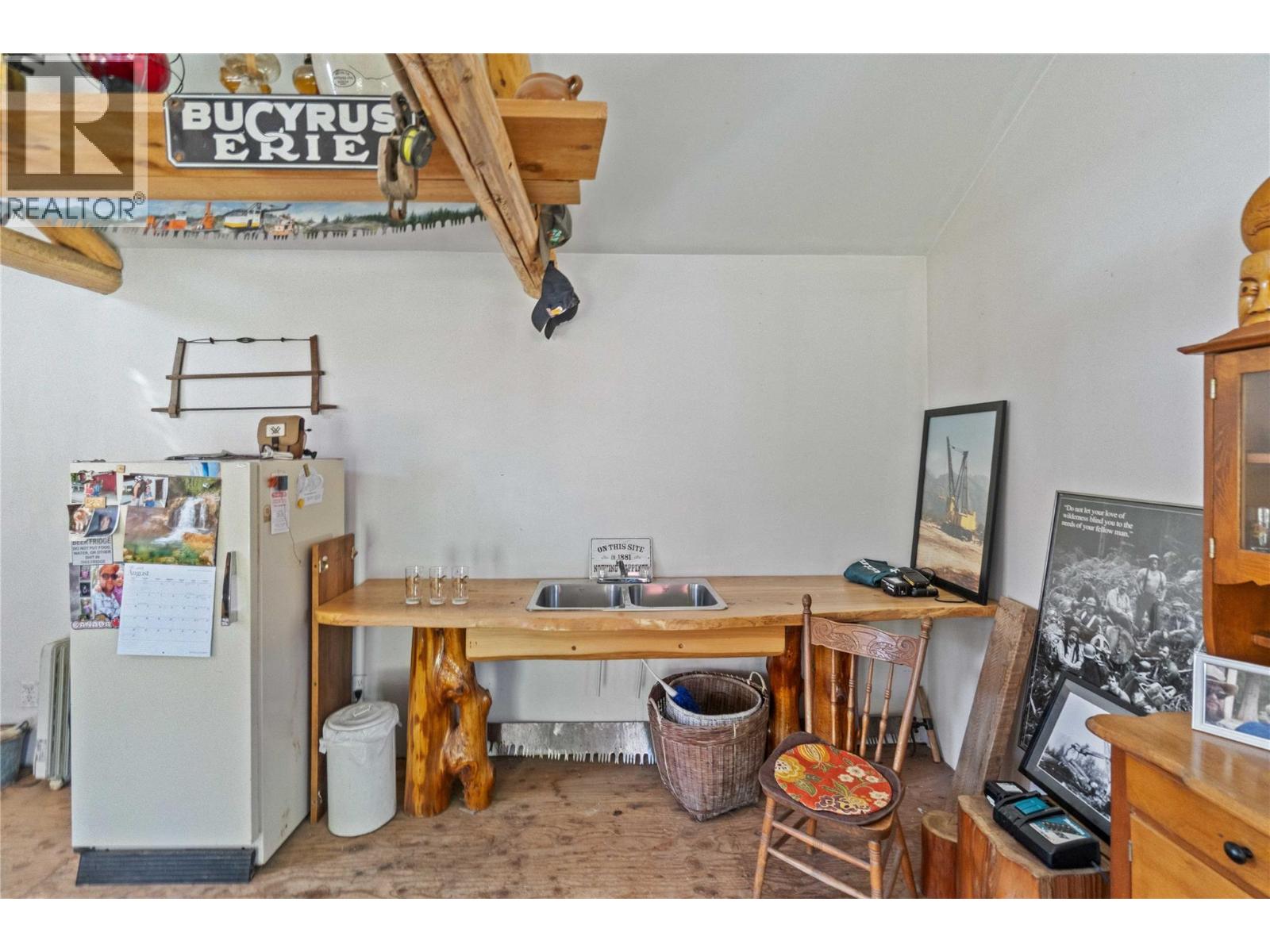  1168 Mallory Road Southeast, Enderby