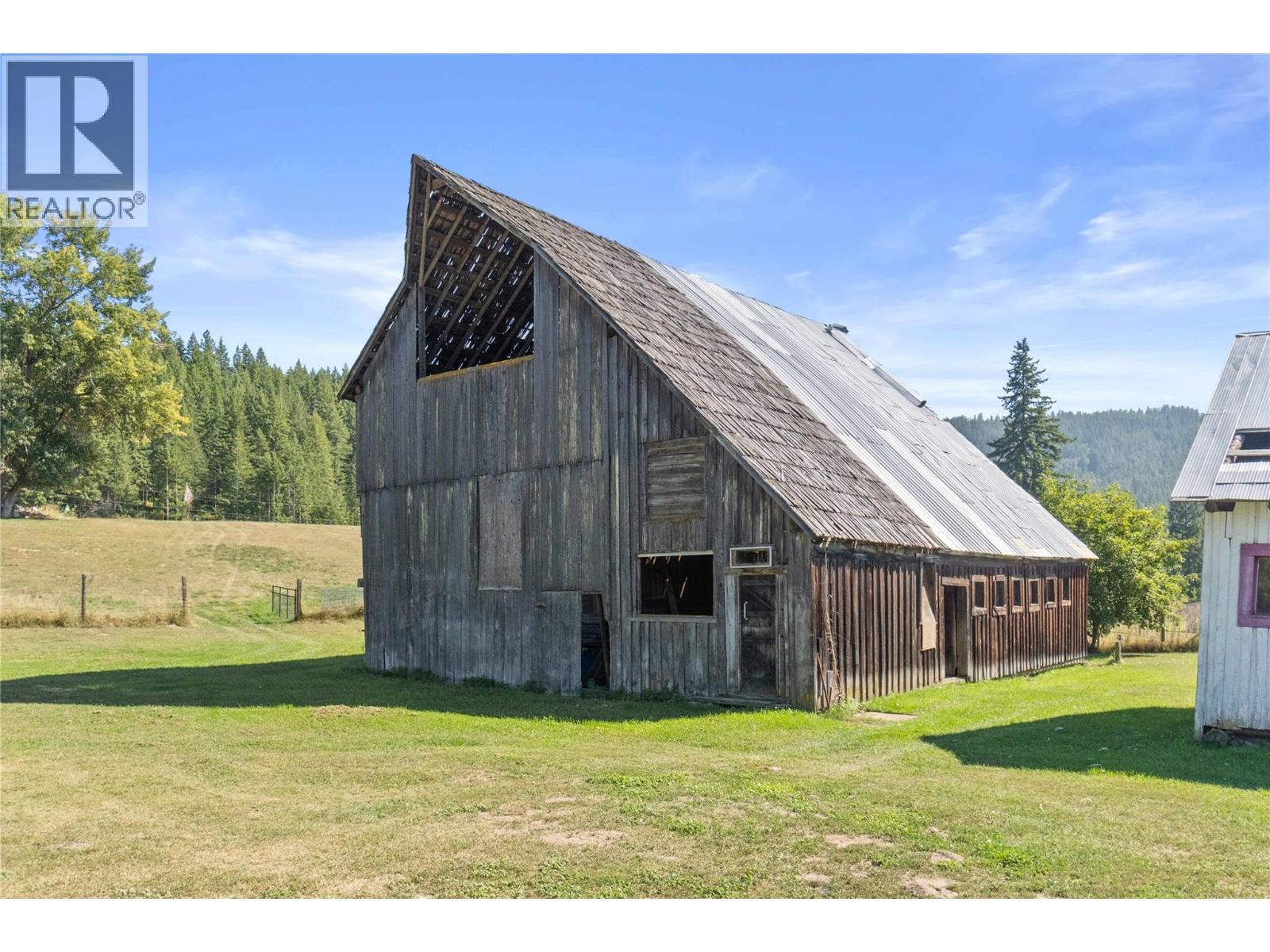  1168 Mallory Road Southeast, Enderby