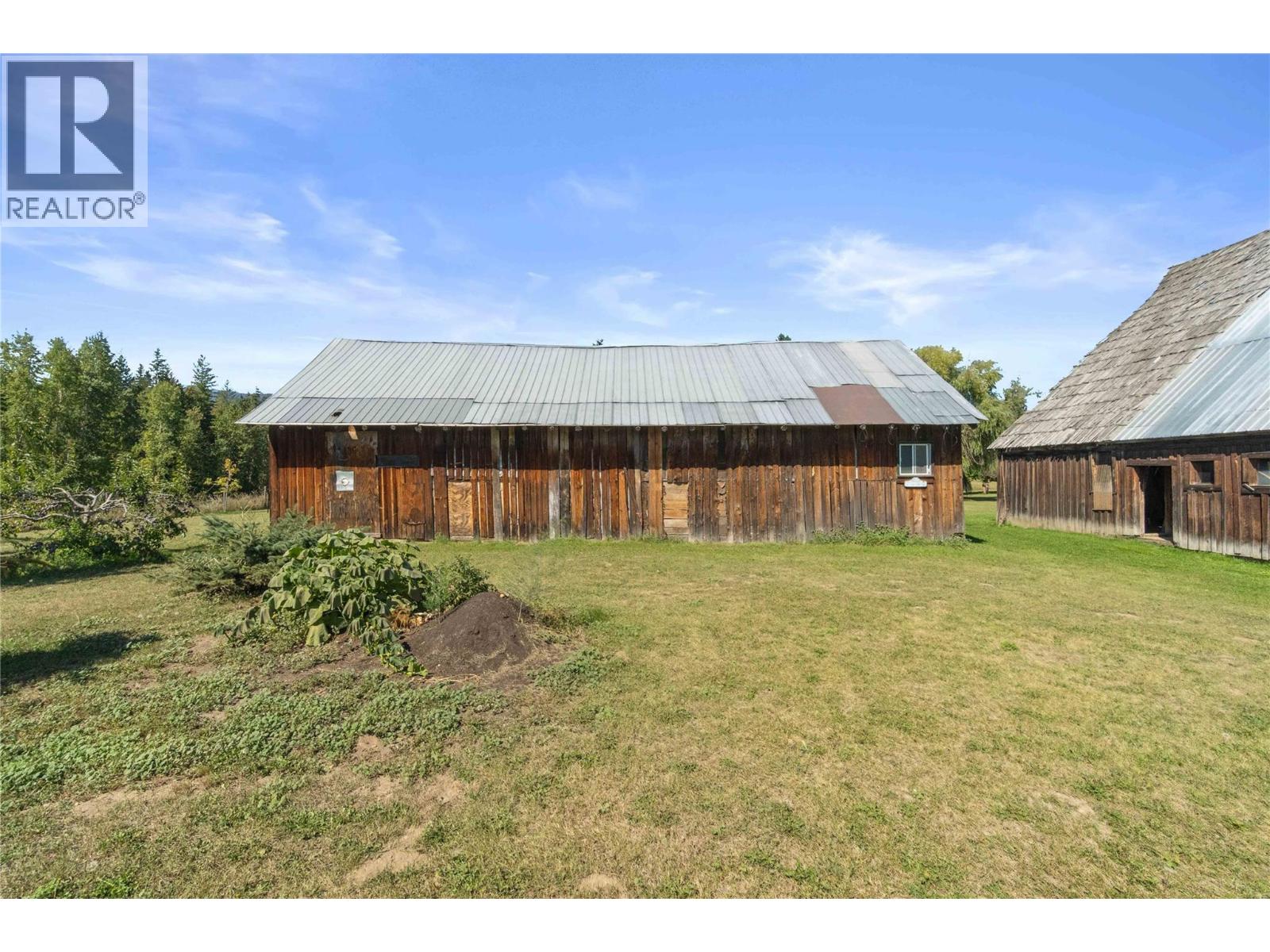  1168 Mallory Road Southeast, Enderby