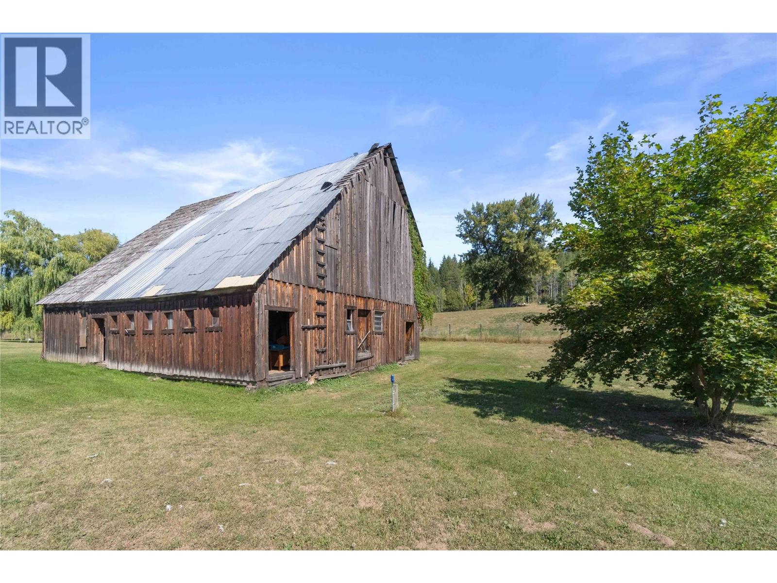  1168 Mallory Road Southeast, Enderby