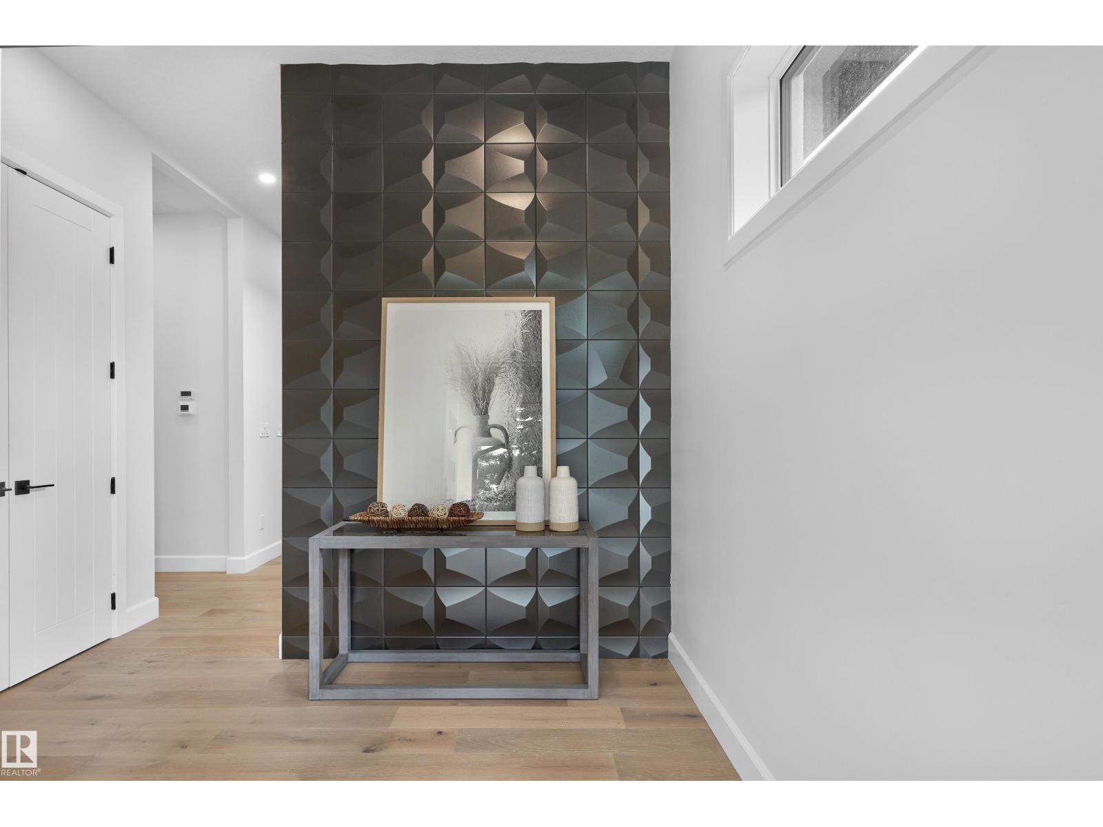 6003 107 ST NW, Edmonton