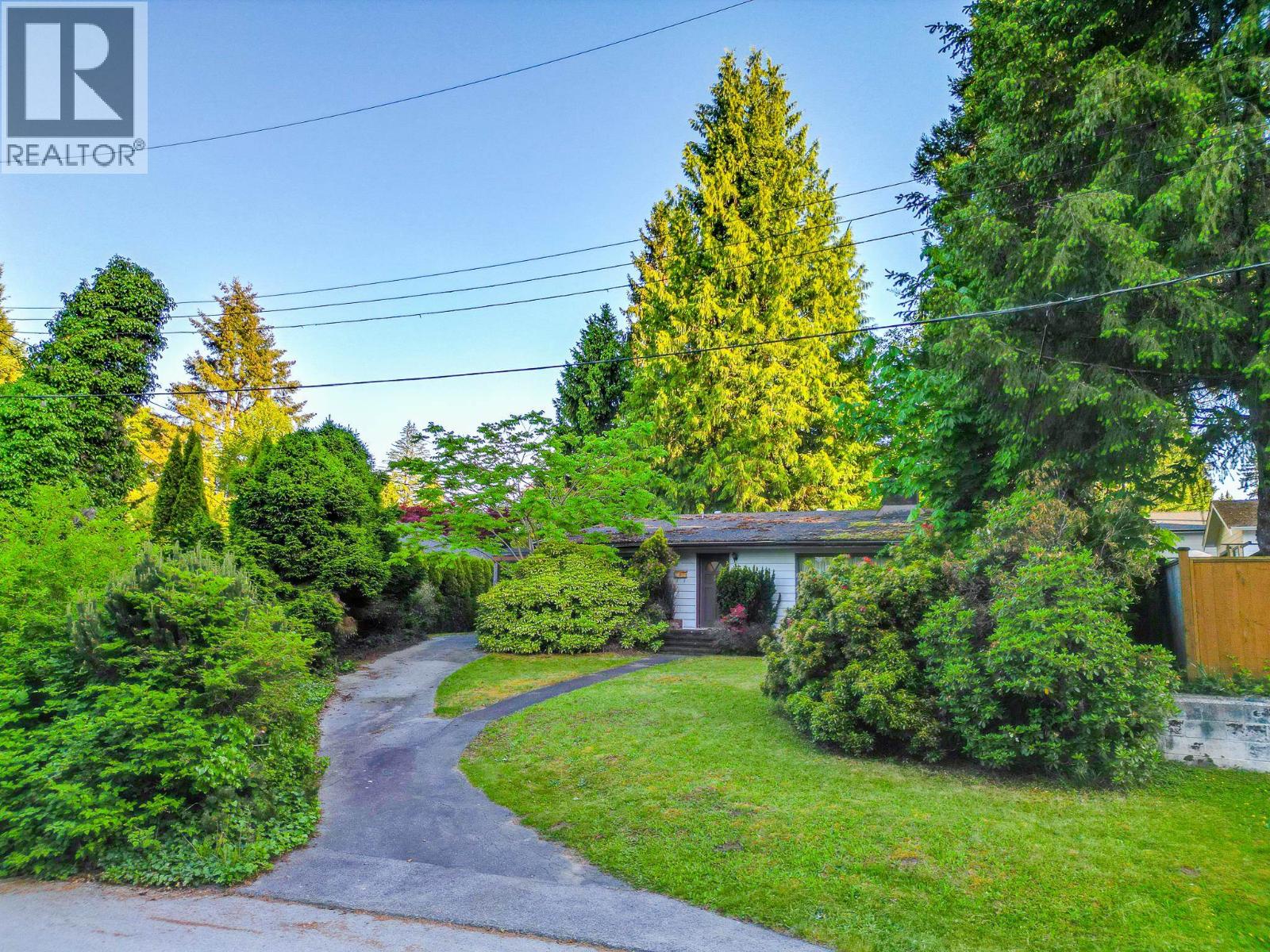 1124 LUXTON SQUARE, Coquitlam