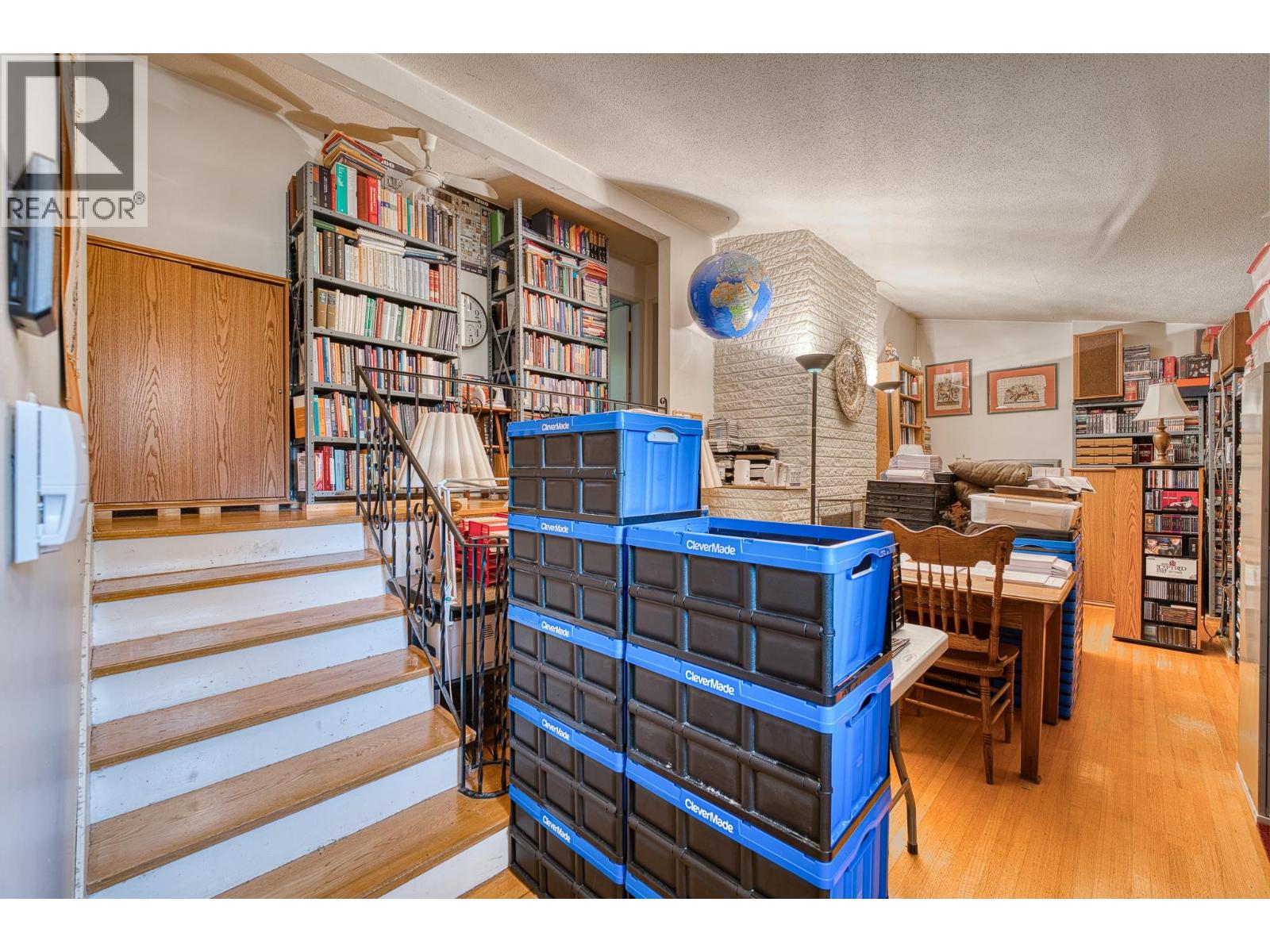 1124 LUXTON SQUARE, Coquitlam