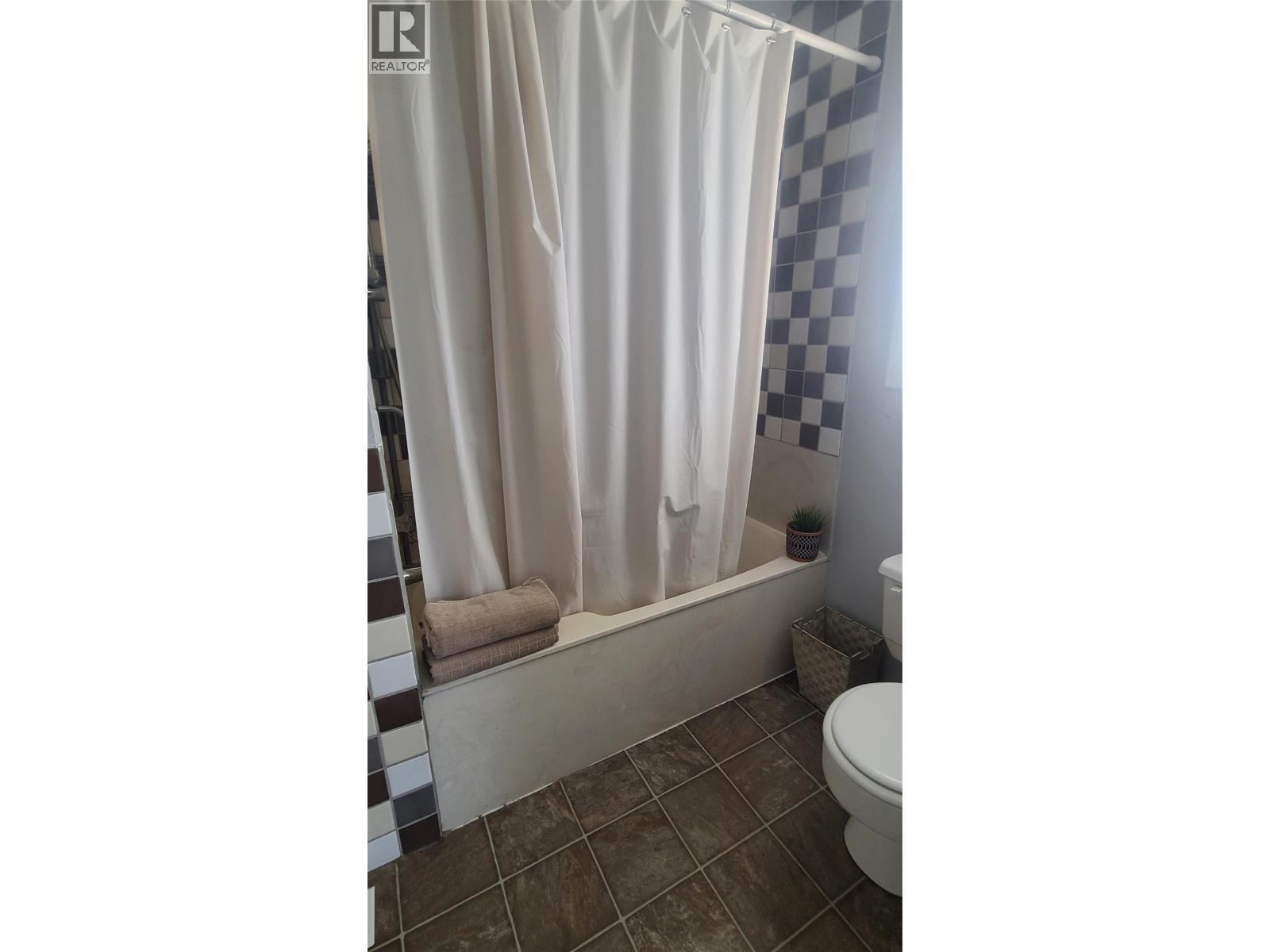  3777 Salloum Road, West Kelowna