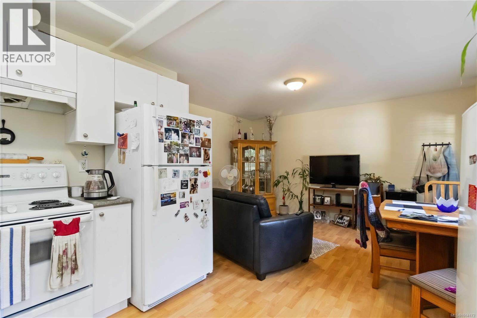  808 Jagdeep Place, Saanich